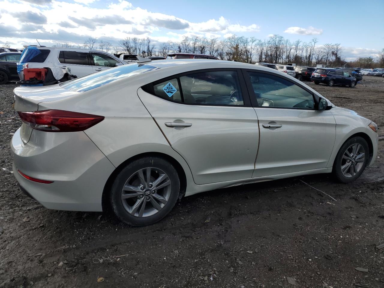 Obraz 3 z 2017 HYUNDAI ELANTRA SE 2017 z VIN 5NPD84LF6HH054175