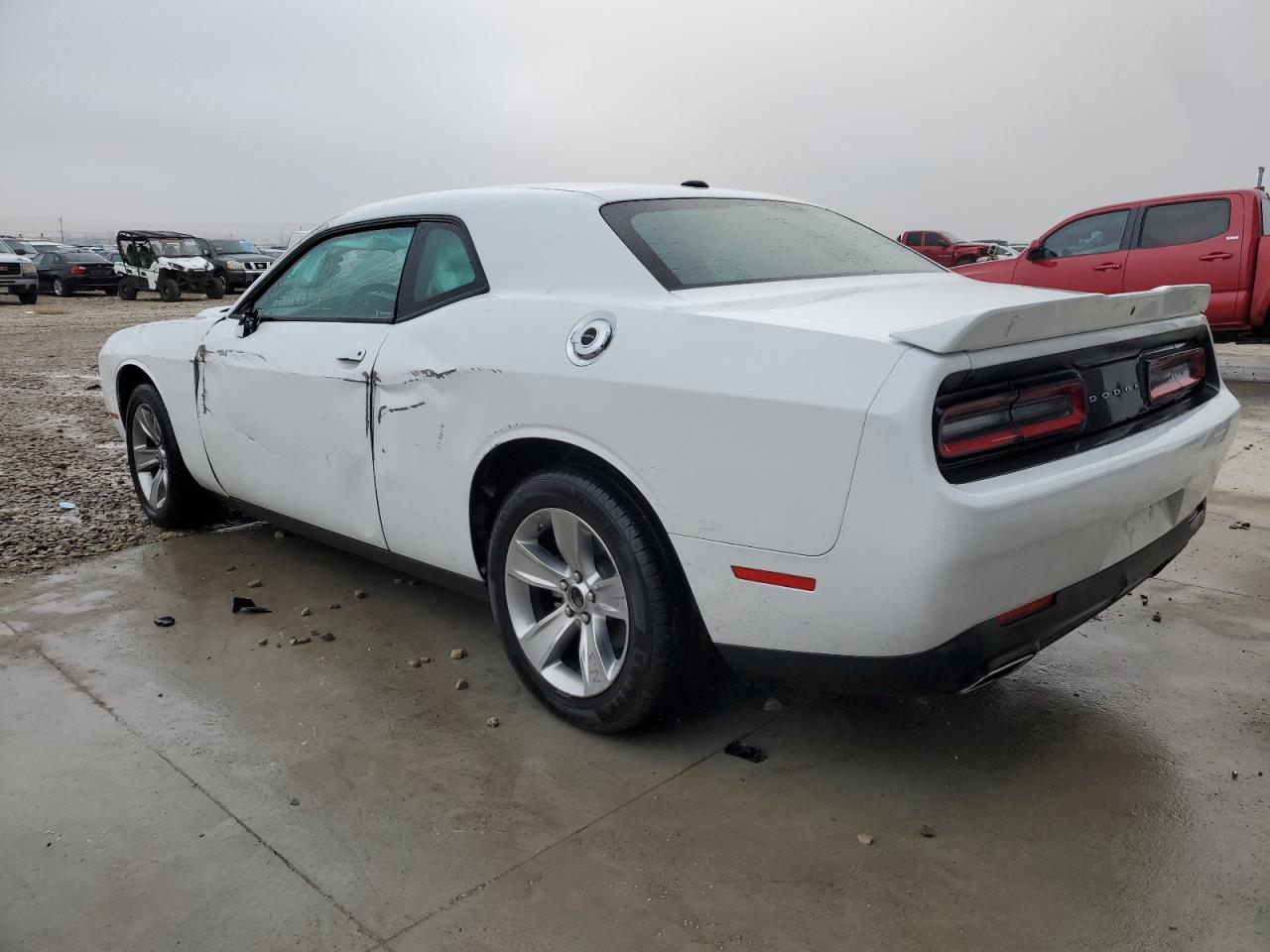 Изображение 2 2022 DODGE CHALLENGER SXT 2022 с VIN 2C3CDZAG2NH199867