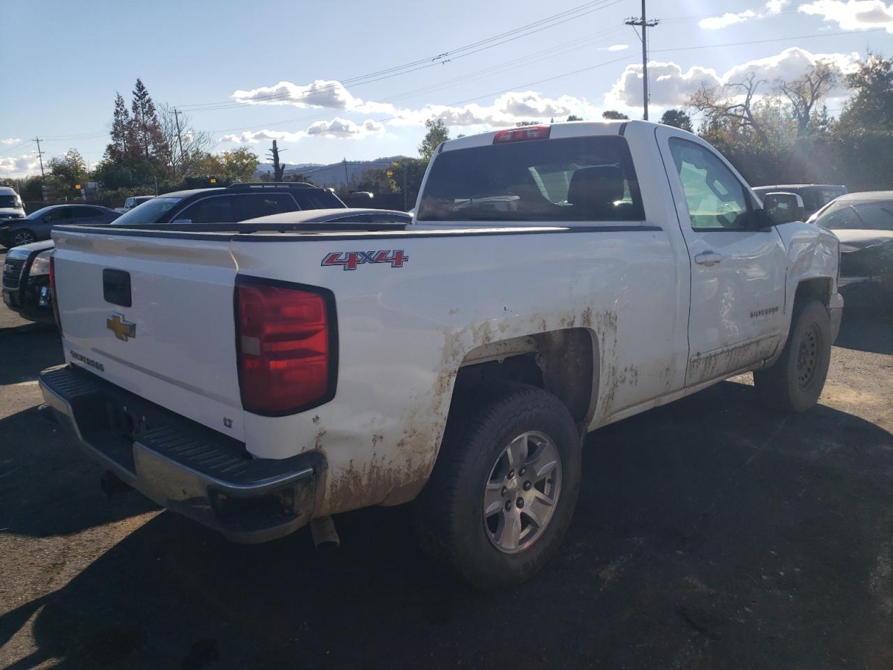 Image 3 of 2015 CHEVROLET SILVERADO K1500 LT 2015 with VIN 1GCNKREC0FZ158642