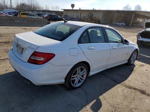 Obraz 3 z 2014 MERCEDES-BENZ C 300 4MATIC 2014 z VIN WDDGF8AB5EG203627