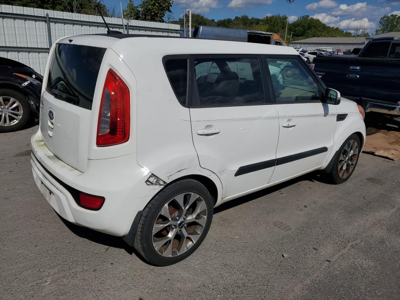 Изображение 3 2013 KIA SOUL + 2013 с VIN KNDJT2A69D7587855