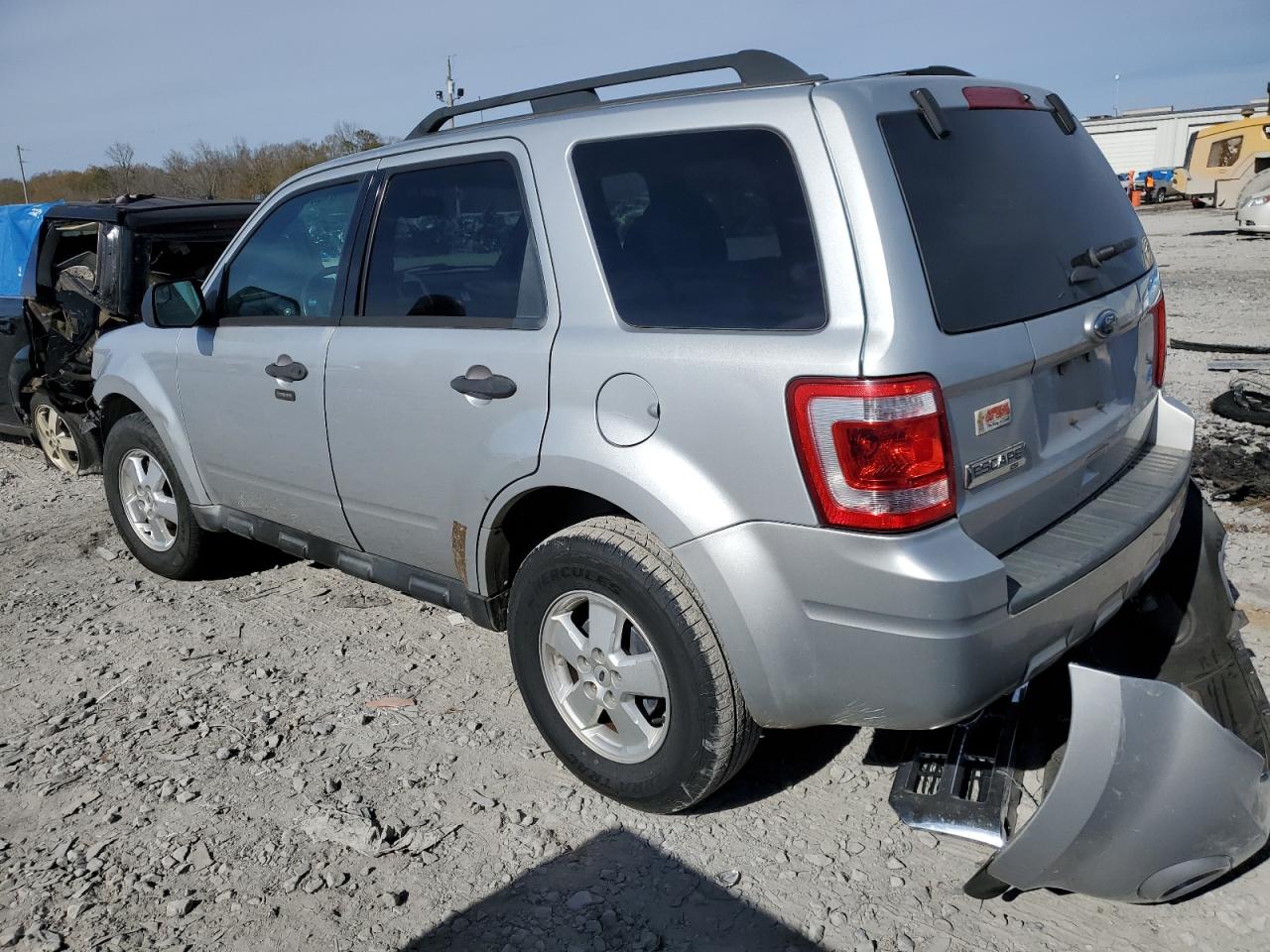 Obraz 2 z 2012 FORD ESCAPE XLT 2012 z VIN 1FMCU0D73CKB88011