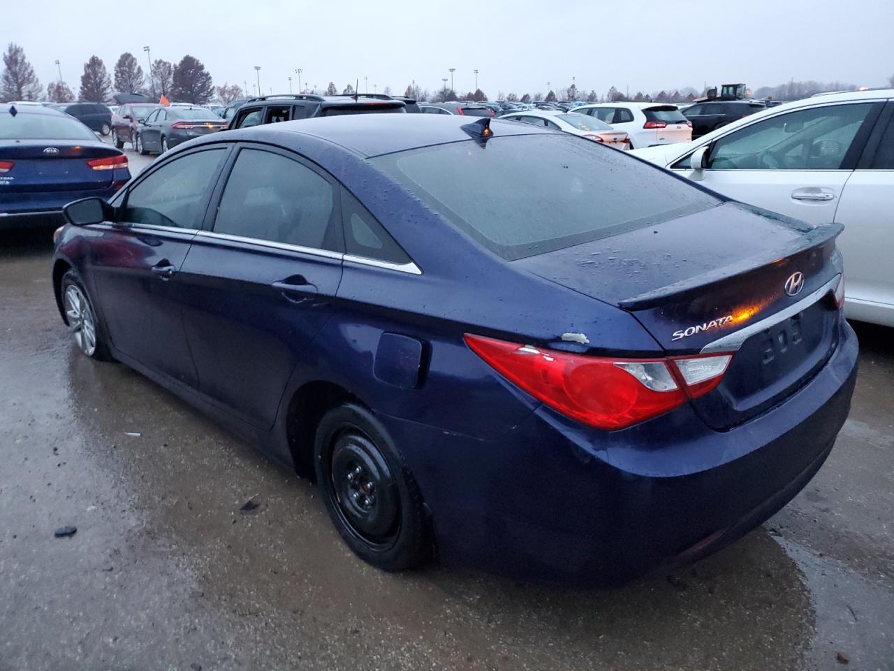 Obraz 2 z 2013 HYUNDAI SONATA GLS 2013 z VIN 5NPEB4AC4DH574240
