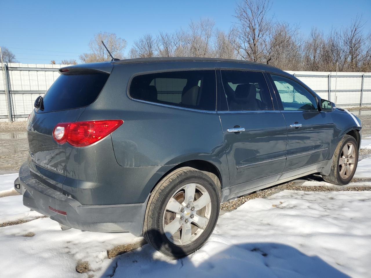 Obraz 3 z 2011 CHEVROLET TRAVERSE LTZ 2011 z VIN 1GNKVLED7BJ196580