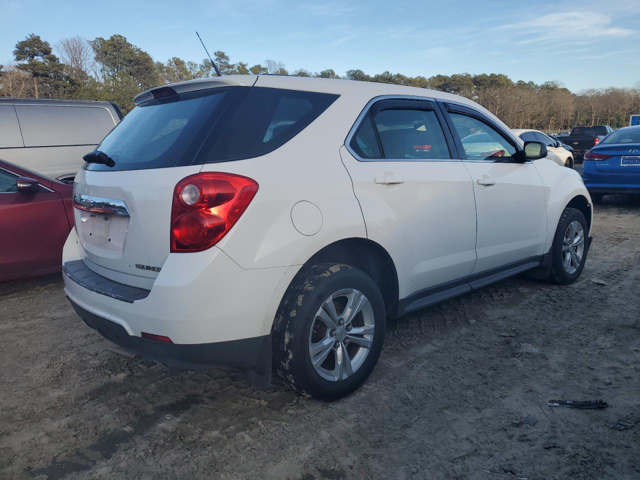 Изображение 3 2011 CHEVROLET EQUINOX LS 2011 с VIN 2CNFLCEC6B6463739