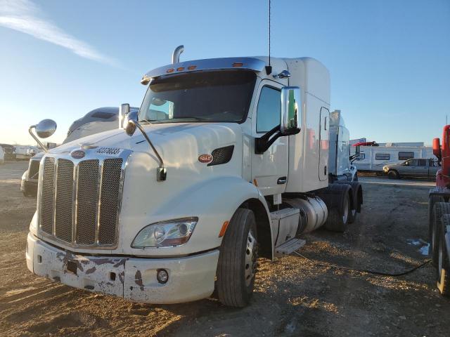 Image 2 of 2015 PETERBILT 579  2015 with VIN 1XPBAP9X3FD261721