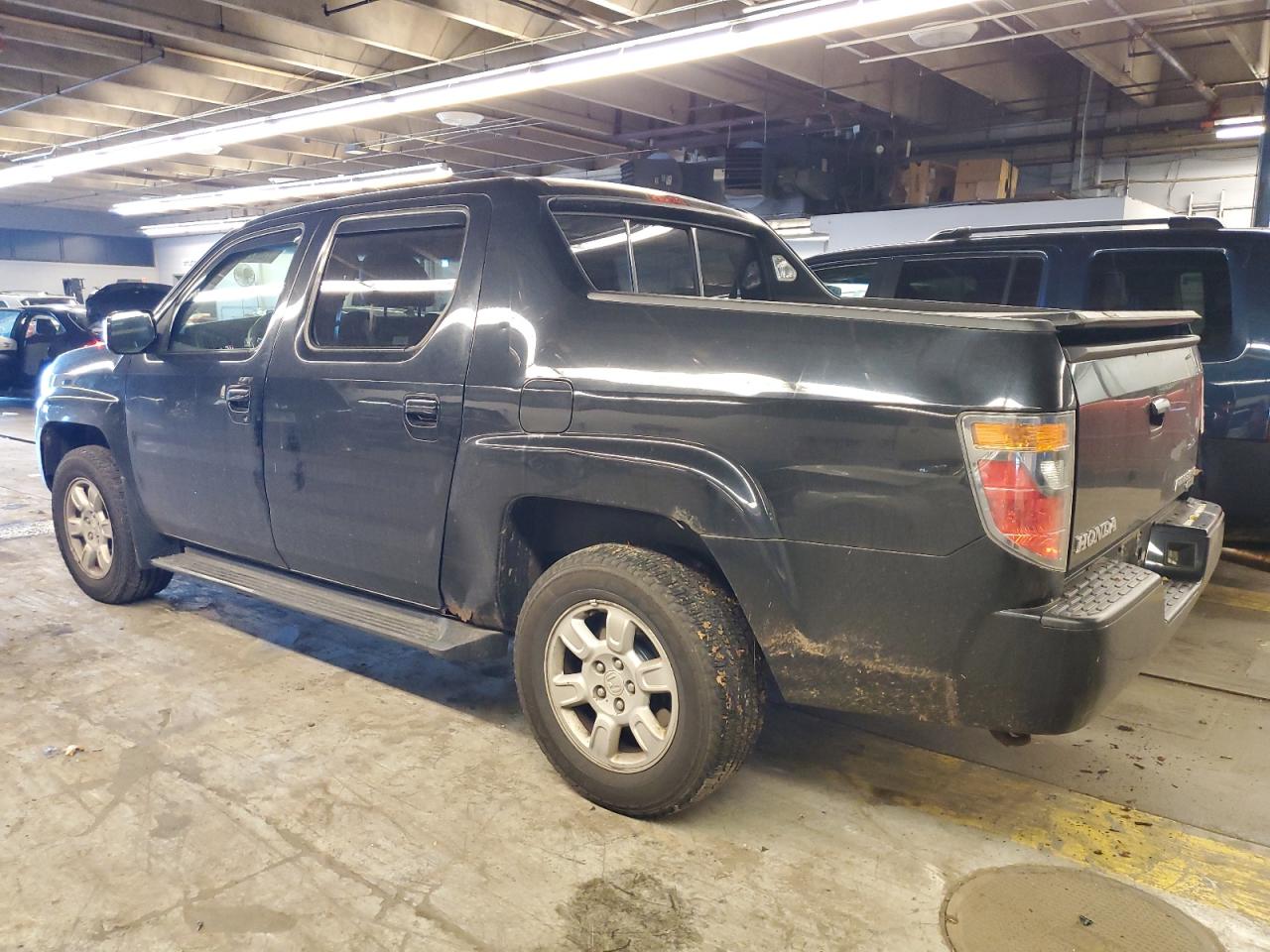 Image 2 of 2006 HONDA RIDGELINE RTL 2006 with VIN 2HJYK16556H519048