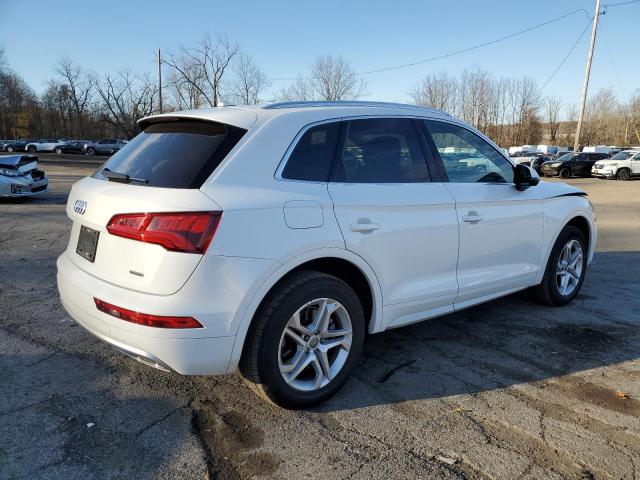Obraz 3 z 2019 AUDI Q5 PREMIUM 2019 z VIN WA1ANAFY4K2098816