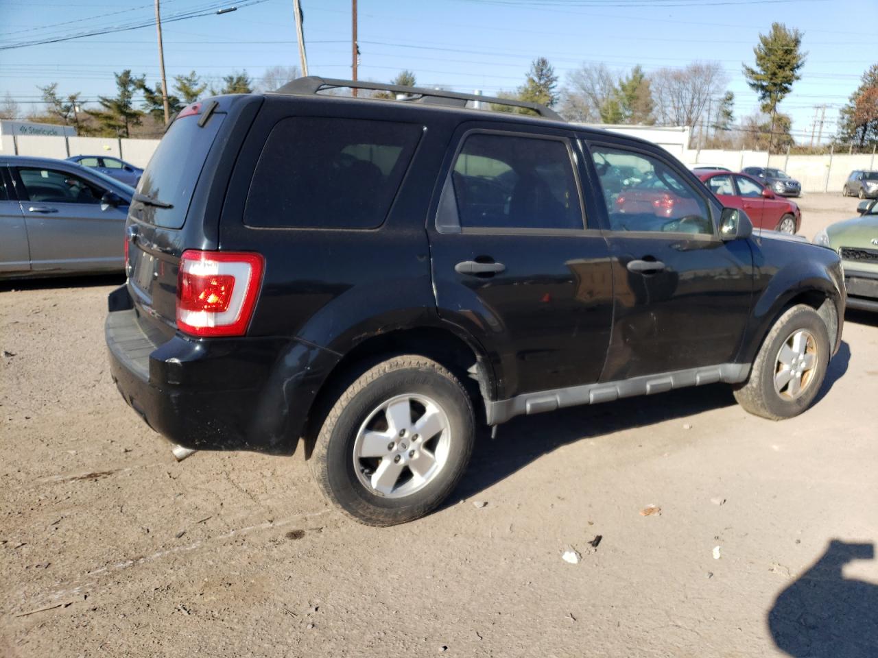 Image 3 of 2012 FORD ESCAPE XLT 2012 with VIN 1FMCU9D79CKA02864