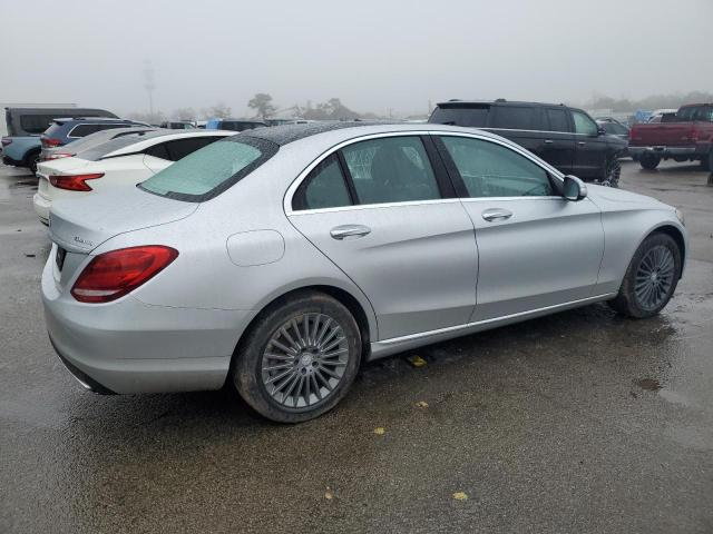 Obraz 3 z 2015 MERCEDES-BENZ C 300 4MATIC 2015 z VIN 55SWF4KB3FU035865