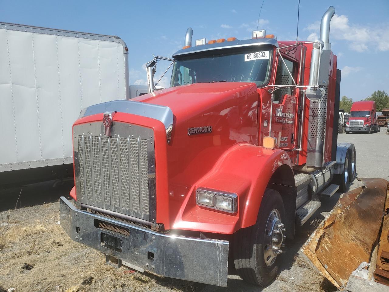 Изображение 2 2016 KENWORTH CONSTRUCTION T800 2016 с VIN 1XKDD49X0GJ482569
