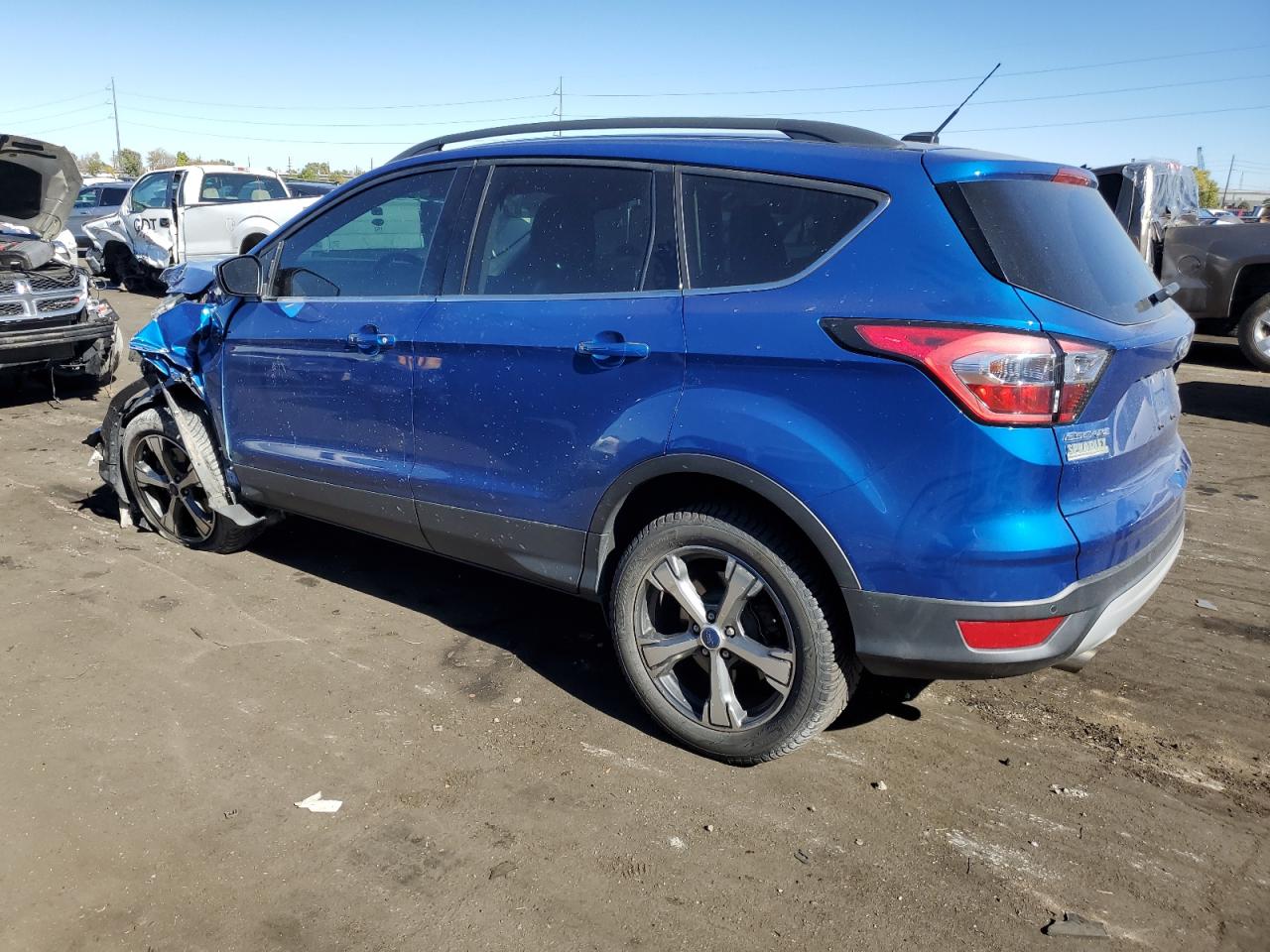 Obraz 2 z 2017 FORD ESCAPE SE 2017 z VIN 1FMCU9G91HUB80535