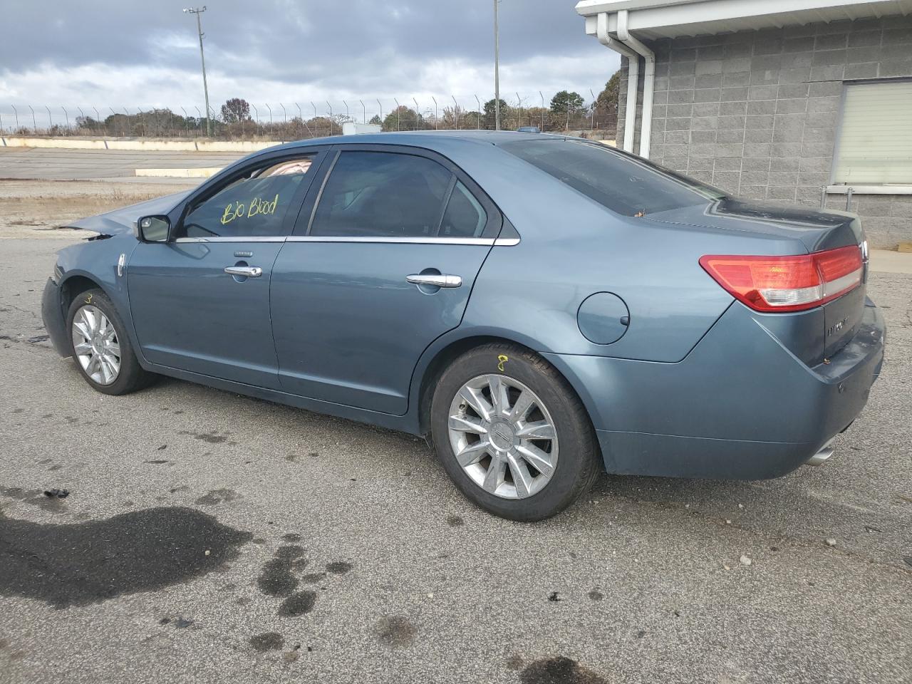 Image 2 of 2011 LINCOLN MKZ  2011 with VIN 3LNHL2GC6BR772815