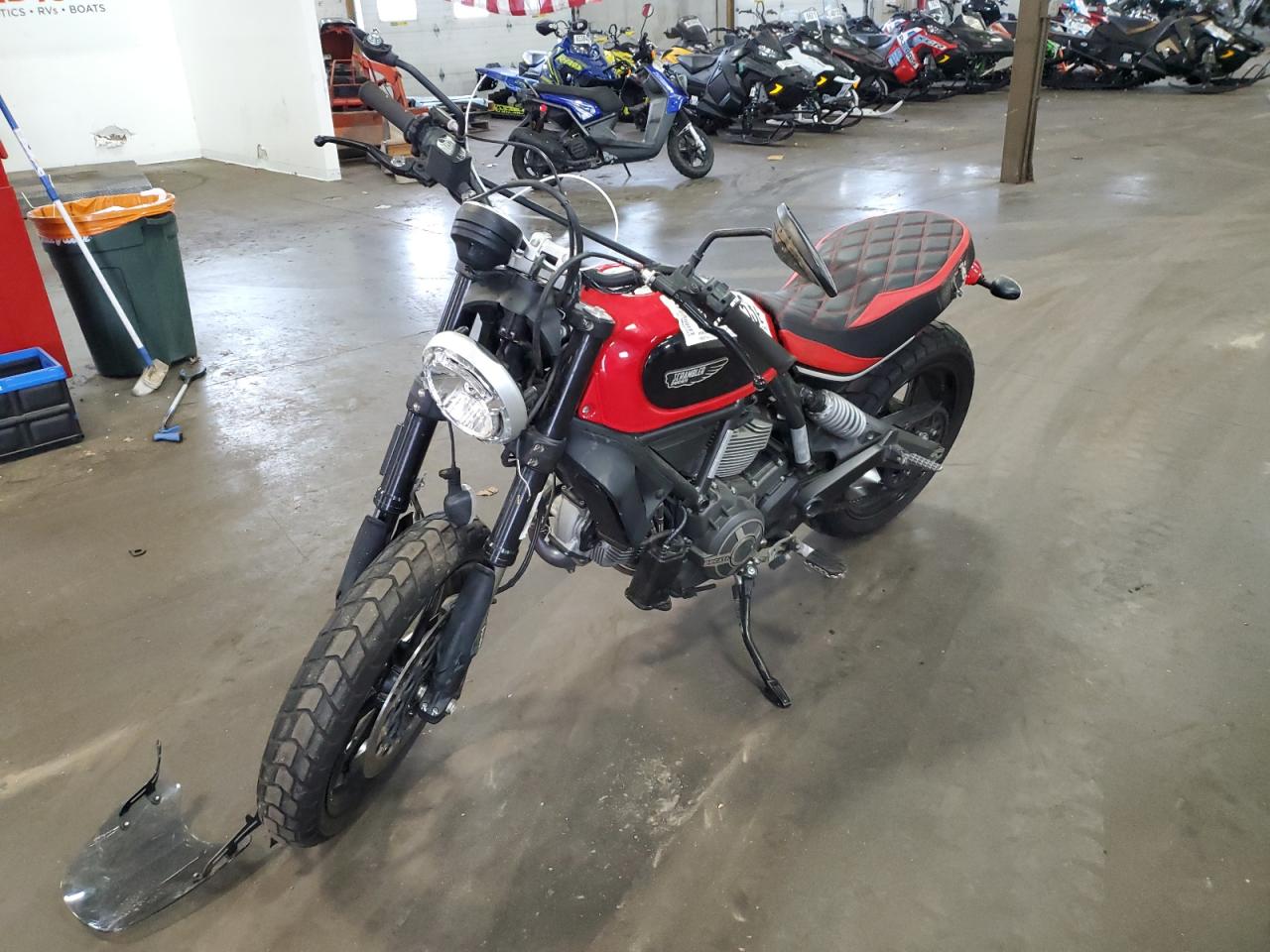 Obraz 2 z 2016 DUCATI SCRAMBLER 800 2016 z VIN ML015ANM5GT008739