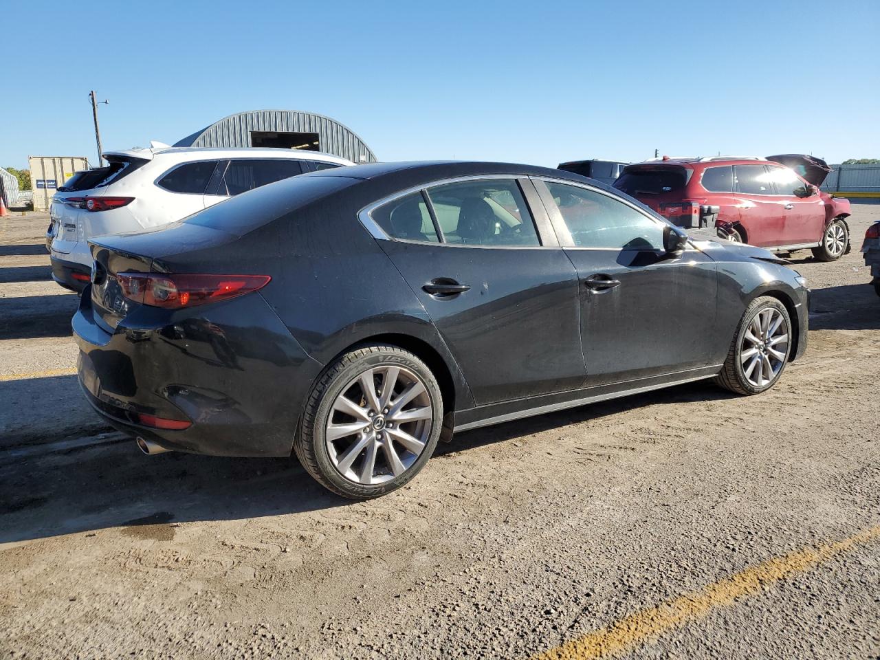 Image 3 of 2019 MAZDA 3 SELECT 2019 with VIN 3MZBPAAL2KM114534