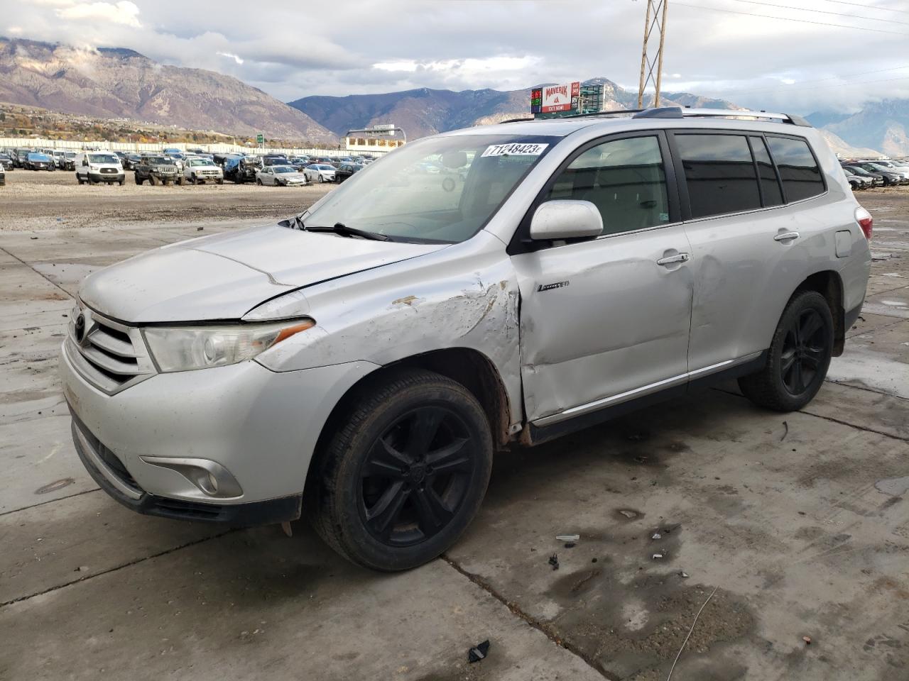 Image 1 of 2011 TOYOTA HIGHLANDER LIMITED 2011 with VIN 5TDDK3EH3BS066537