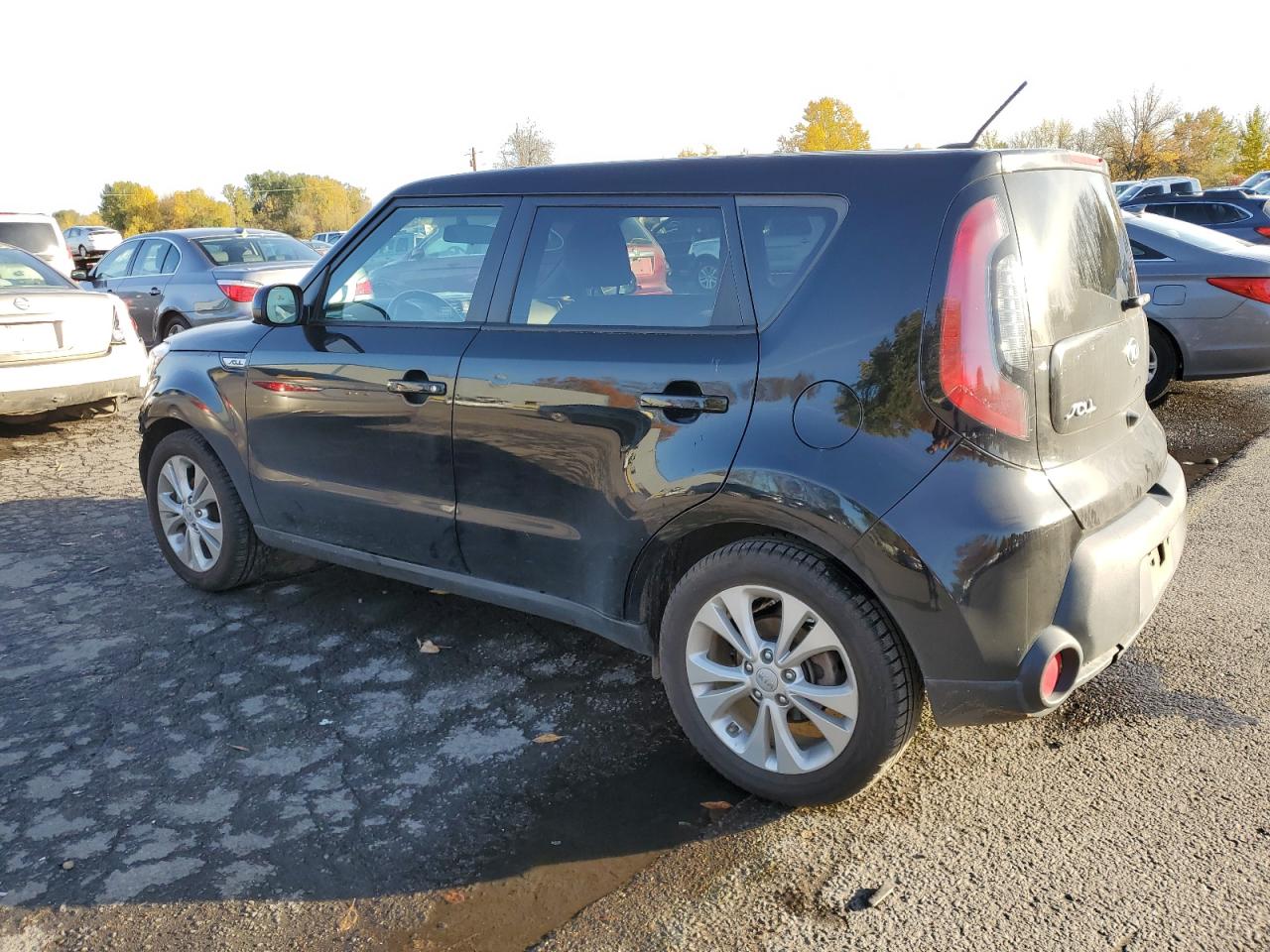 Image 2 of 2015 KIA SOUL + 2015 with VIN KNDJP3A57F7191525