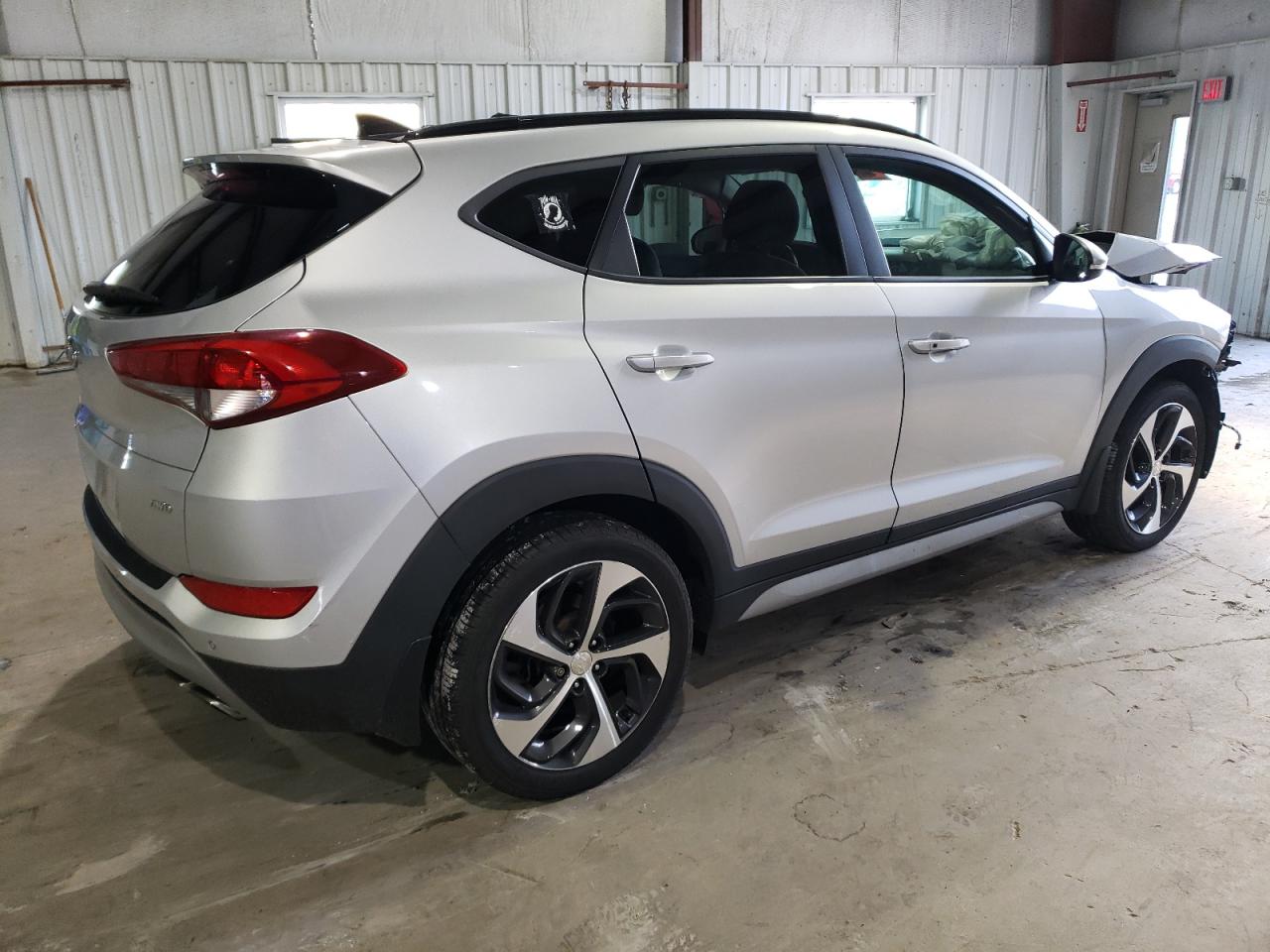Image 3 of 2018 HYUNDAI TUCSON VALUE 2018 with VIN KM8J3CA28JU728832