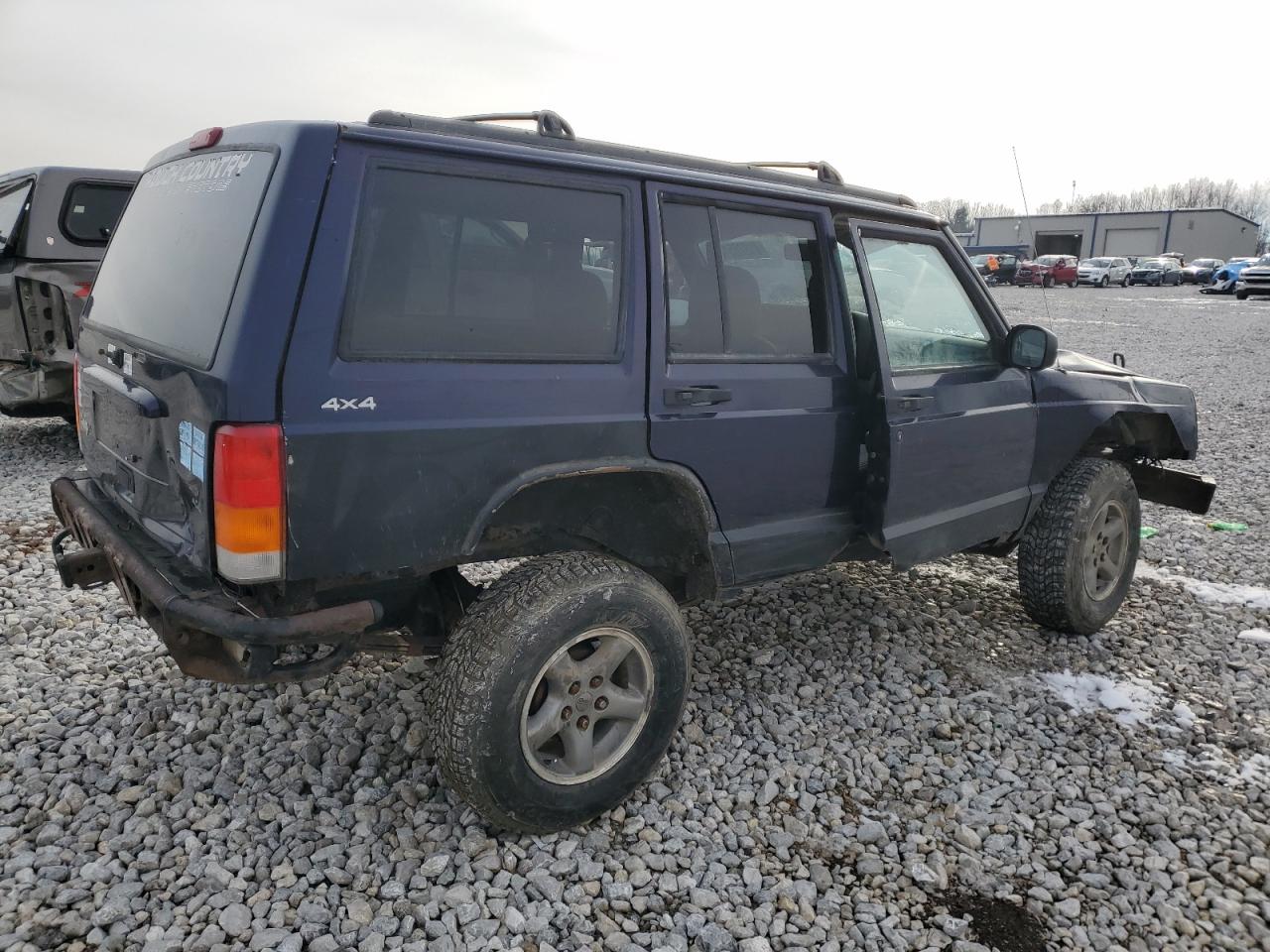 Image 3 of 1998 JEEP CHEROKEE SPORT 1998 with VIN 1J4FJ68SXWL132197