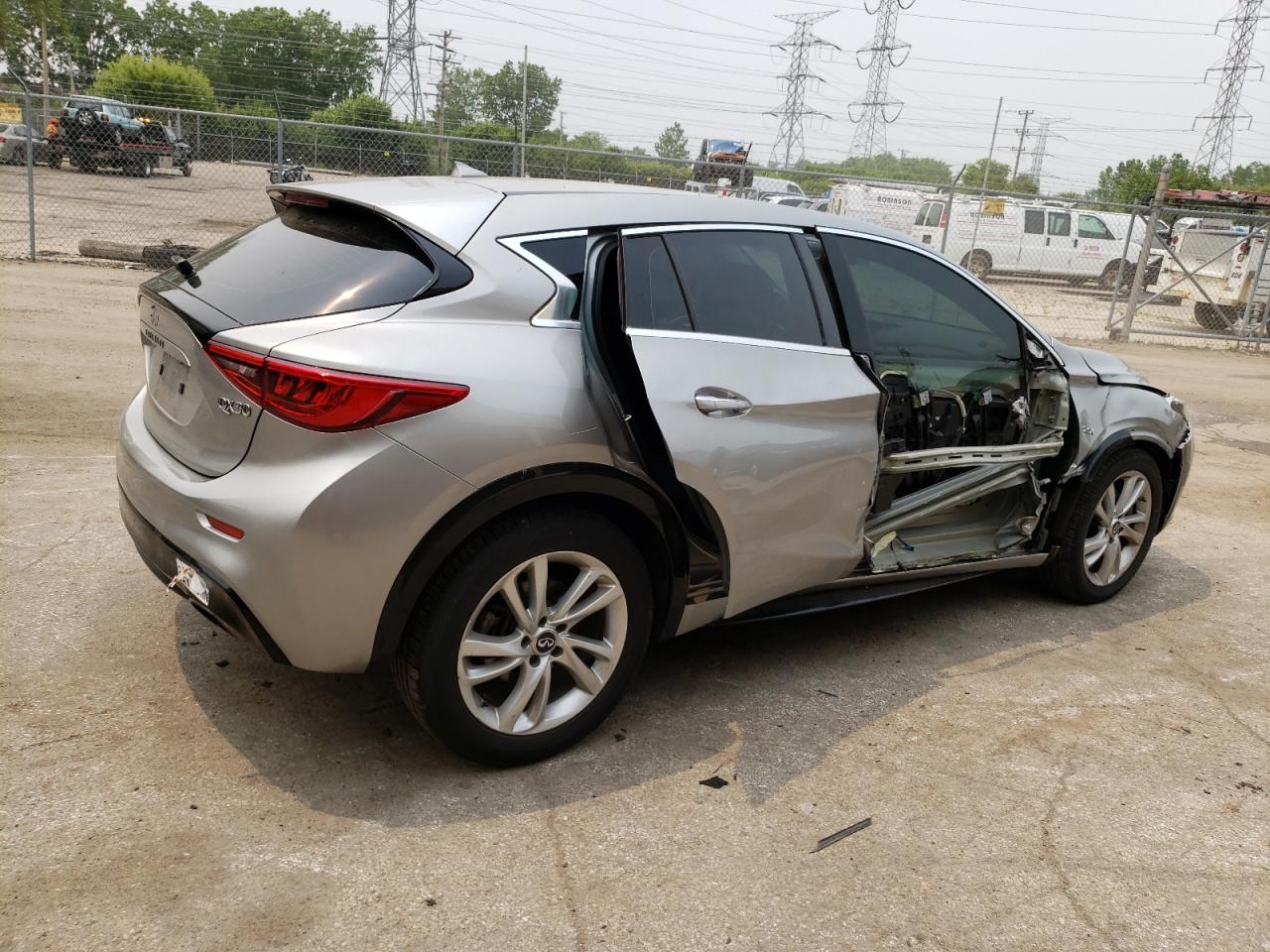 Image 3 of 2017 INFINITI QX30 BASE 2017 with VIN SJKCH5CP4HA032478