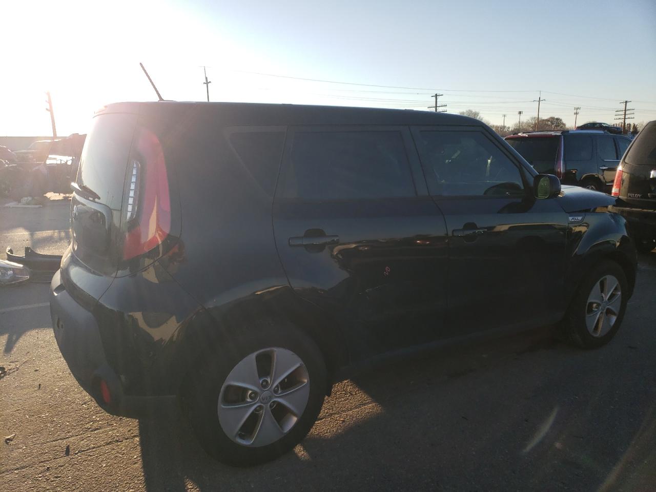 Obraz 3 z 2015 KIA SOUL  2015 z VIN KNDJN2A29F7221548