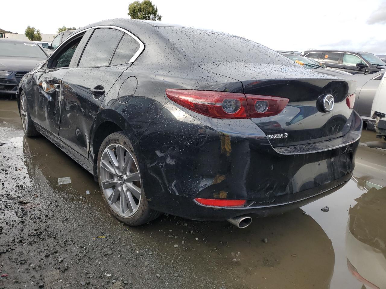 Image 2 of 2021 MAZDA 3 SELECT 2021 with VIN 3MZBPABL3MM250611