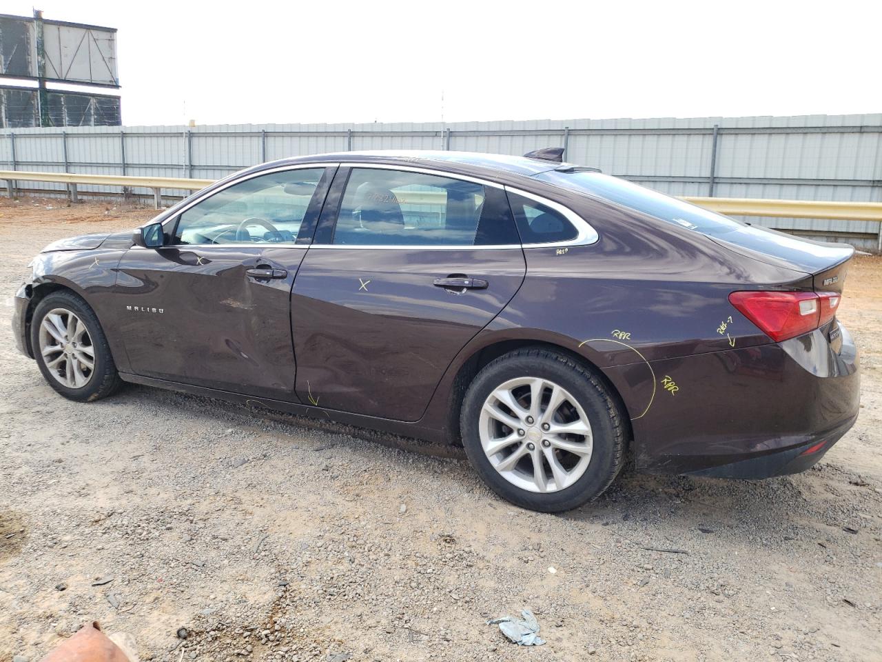 Obraz 2 z 2016 CHEVROLET MALIBU LT 2016 z VIN 1G1ZE5ST8GF287925