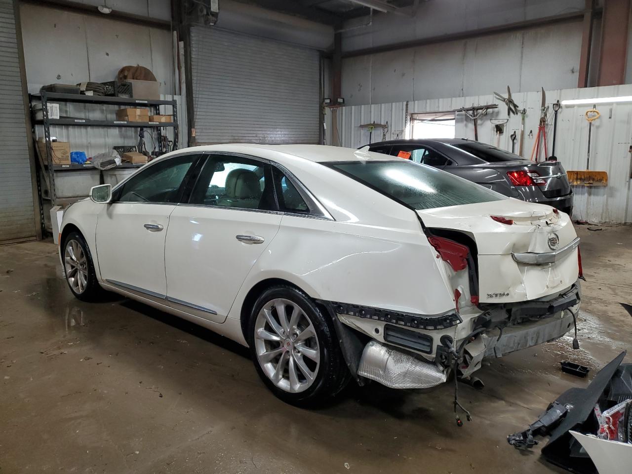 Изображение 2 2013 CADILLAC XTS PREMIUM COLLECTION 2013 с VIN 2G61T5S38D9117422