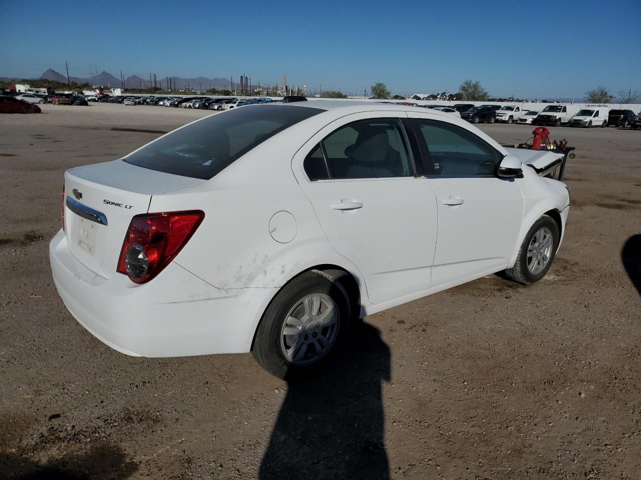 Obraz 3 z 2016 CHEVROLET SONIC LT 2016 z VIN 1G1JC5SH8G4102167