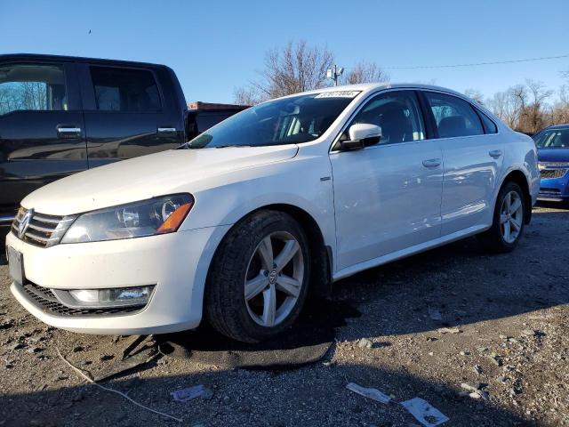 Obraz 1 z 2015 VOLKSWAGEN PASSAT S 2015 z VIN 1VWAT7A36FC102369