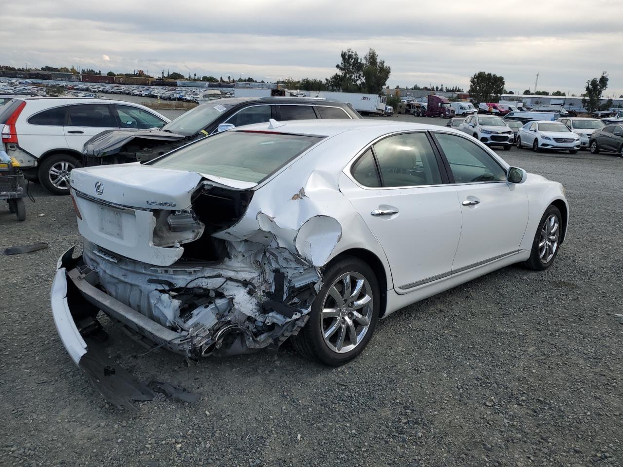 Obraz 3 z 2008 LEXUS LS 460 2008 z VIN JTHBL46F085076849