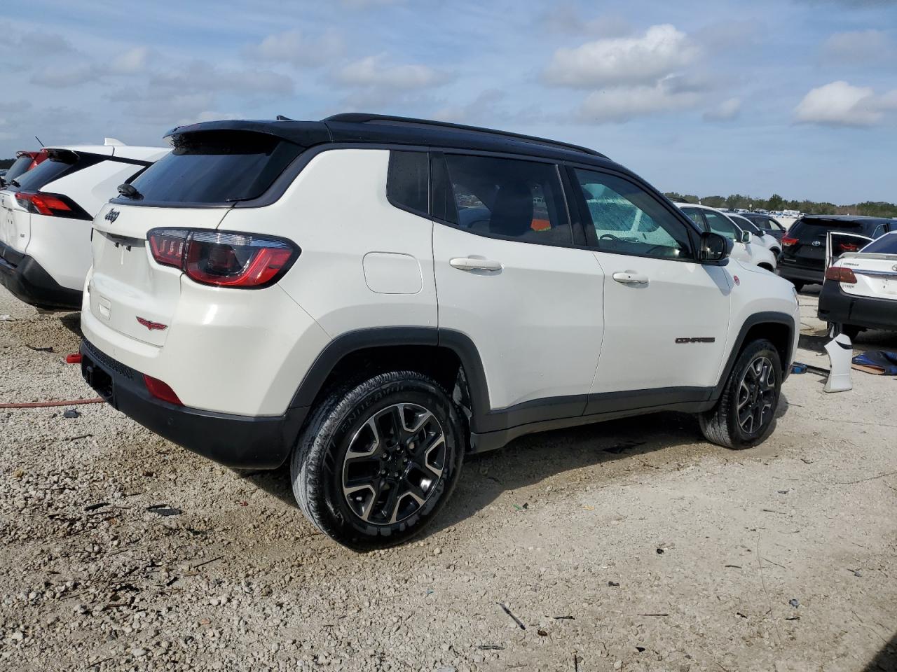 Image 3 of 2021 JEEP COMPASS TRAILHAWK 2021 with VIN 3C4NJDDB3MT598664