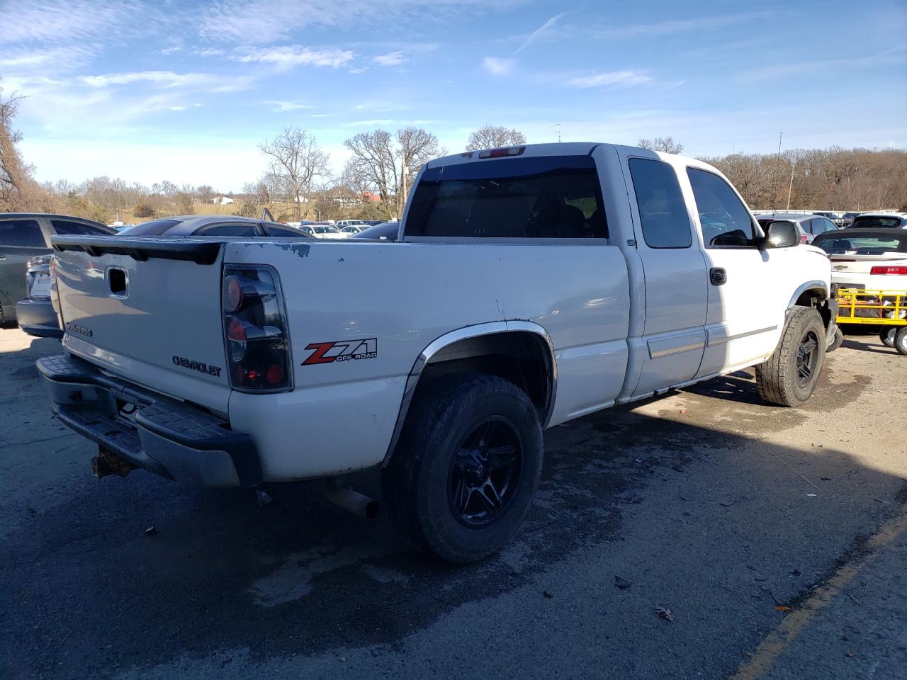 Obraz 3 z 2003 CHEVROLET SILVERADO K1500 2003 z VIN 2GCEK19T431114045