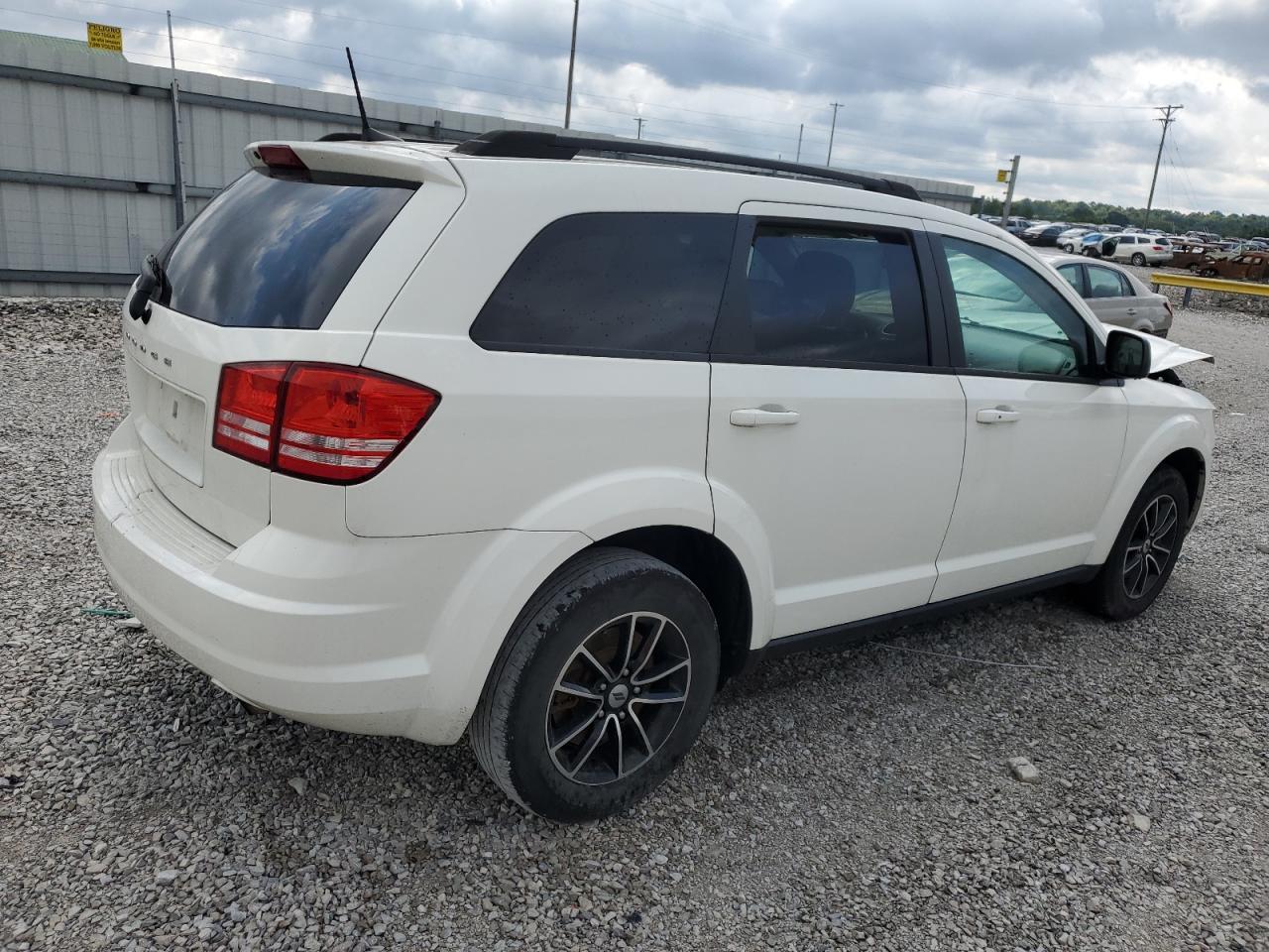 Изображение 3 2018 DODGE JOURNEY SE 2018 с VIN 3C4PDCAB6JT517800