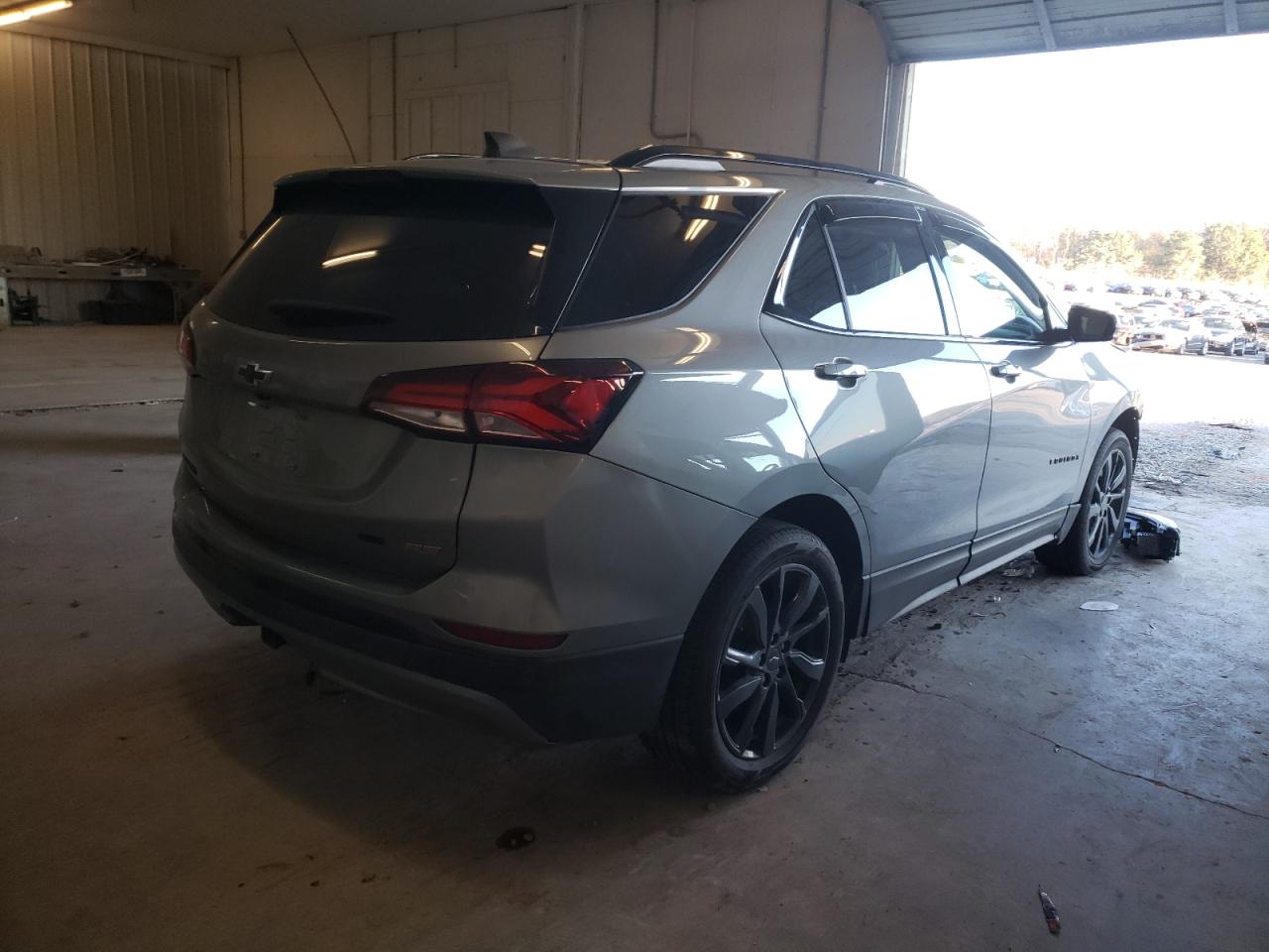 Image 3 of 2024 CHEVROLET EQUINOX RS 2024 with VIN 3GNAXWEG2RS104690
