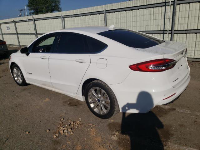 Image 2 of 2019 FORD FUSION SE 2019 with VIN 3FA6P0LU4KR242481