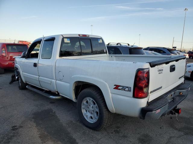 Obraz 2 z 2005 CHEVROLET SILVERADO K1500 2005 z VIN 1GCEK19B65E164146