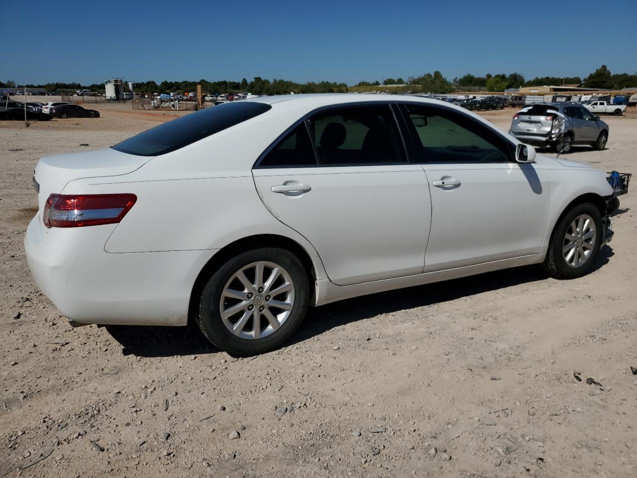 Obraz 3 z 2011 TOYOTA CAMRY SE 2011 z VIN 4T1BK3EK3BU632464