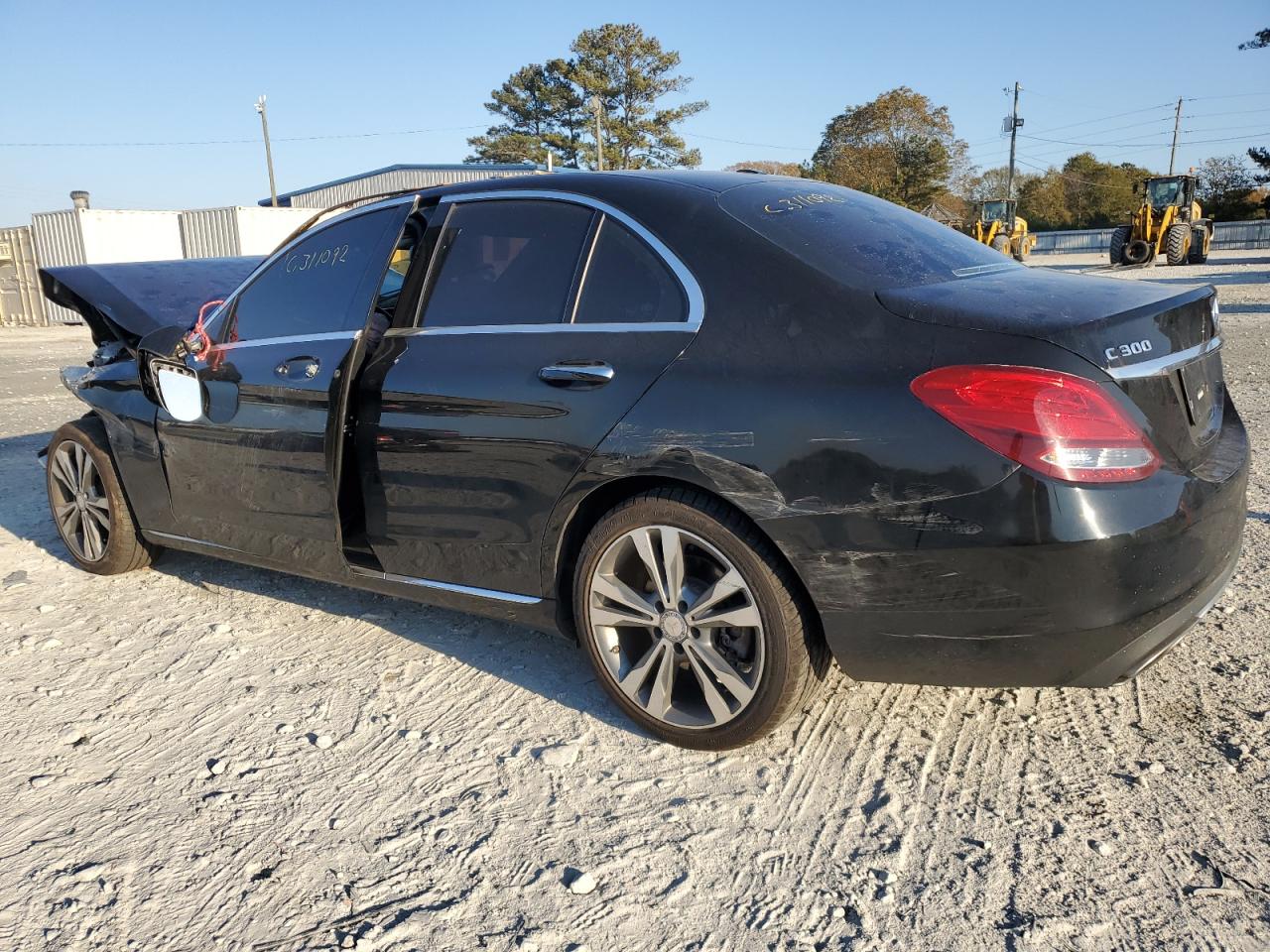 Obraz 2 z 2017 MERCEDES-BENZ C 300 2017 z VIN 55SWF4JB3HU190520