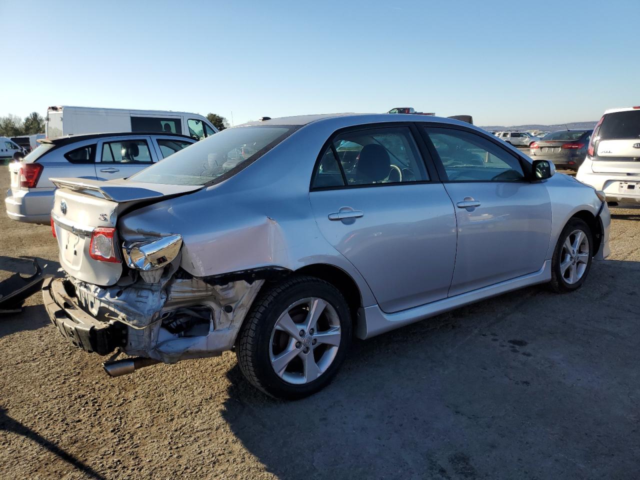Изображение 3 2011 TOYOTA COROLLA BASE 2011 с VIN 2T1BU4EE8BC678898