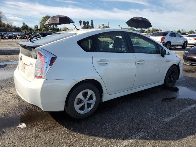 Image 3 of 2015 TOYOTA PRIUS  2015 with VIN JTDKN3DU3F1895656