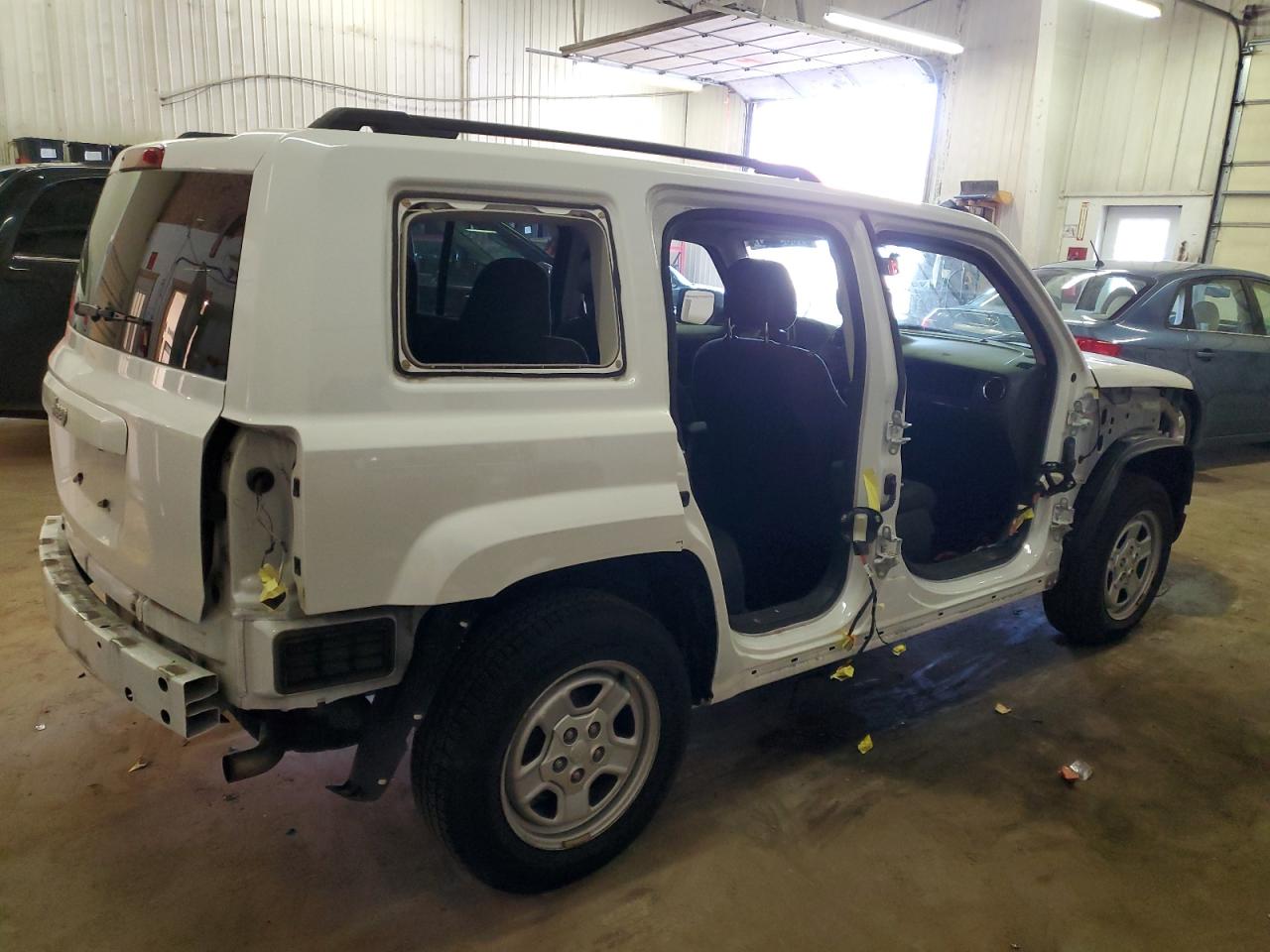 Image 3 of 2016 JEEP PATRIOT SPORT 2016 with VIN 1C4NJPBA4GD568031