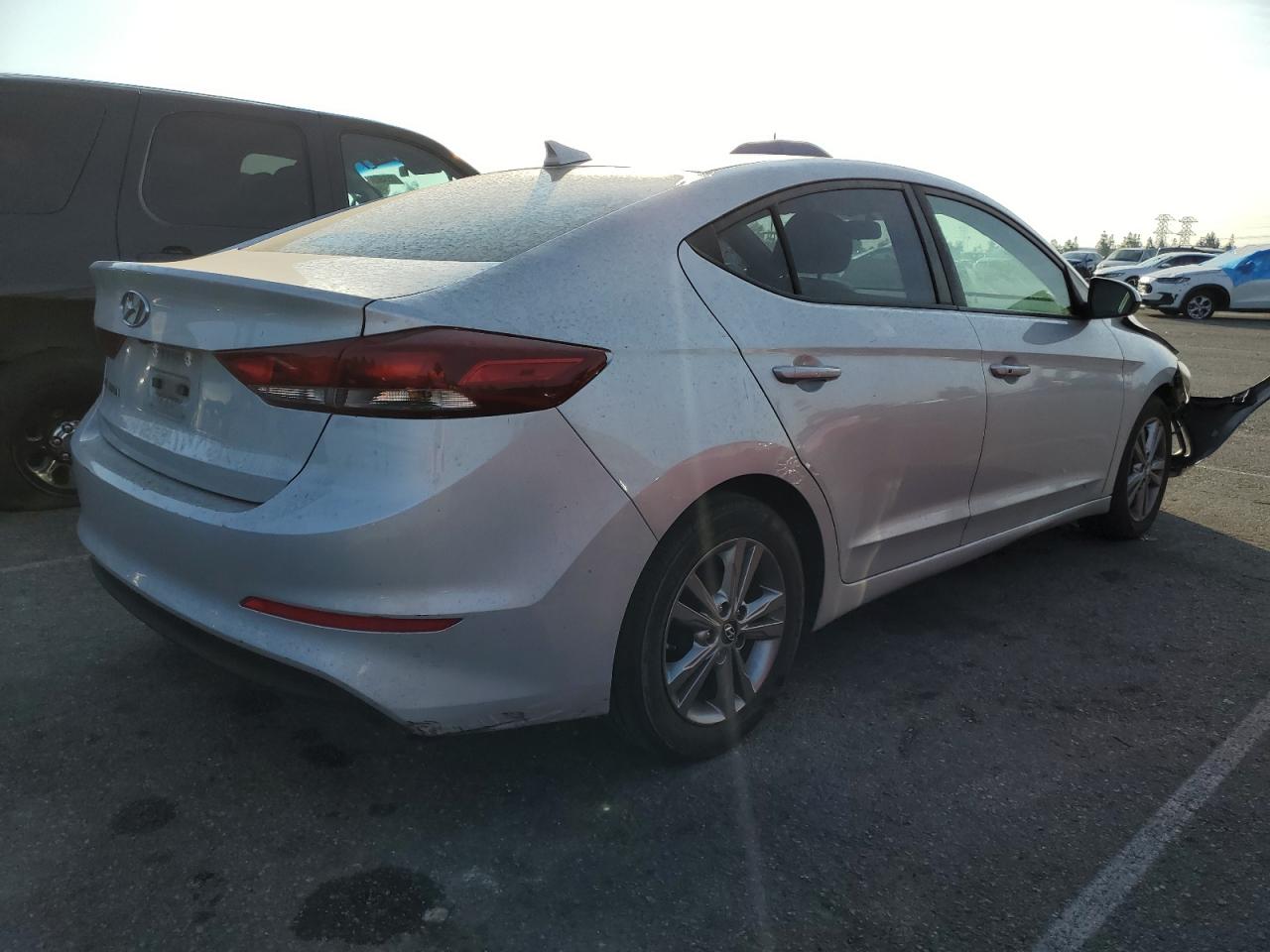 Image 3 of 2017 HYUNDAI ELANTRA SE 2017 with VIN KMHD84LF9HU203597