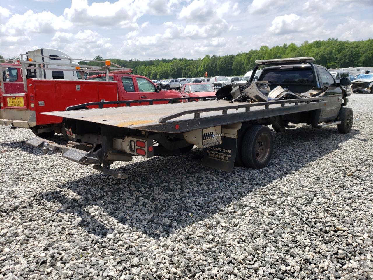 Image 3 of 2016 RAM 5500  2016 with VIN 3C7WRMDL4GG275391