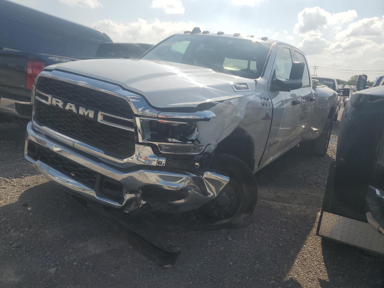 2022 RAM 3500 TRADESMAN 2022 image