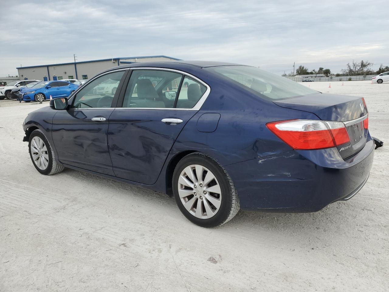 Image 2 of 2013 HONDA ACCORD EX 2013 with VIN 1HGCR2F73DA103563