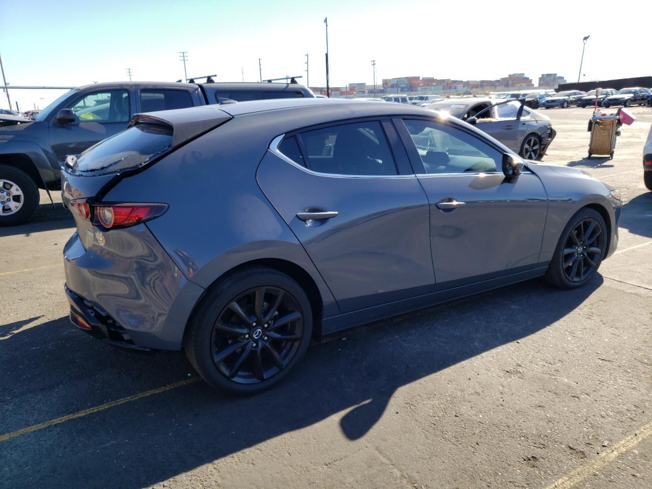 Obraz 3 z 2019 MAZDA 3 PREMIUM 2019 z VIN JM1BPANM8K1143099