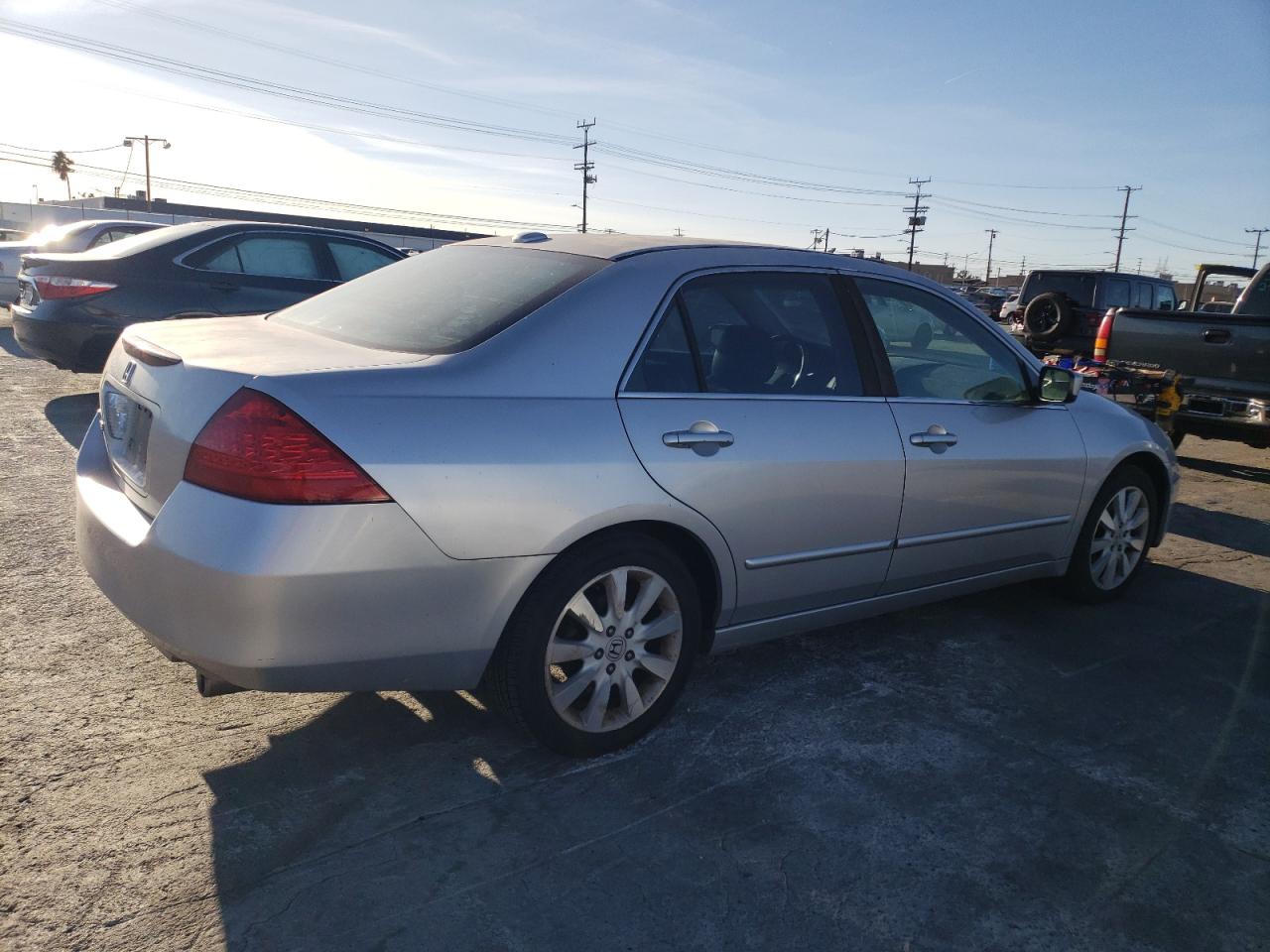 Image 3 of 2007 HONDA ACCORD EX 2007 with VIN 1HGCM665X7A057223