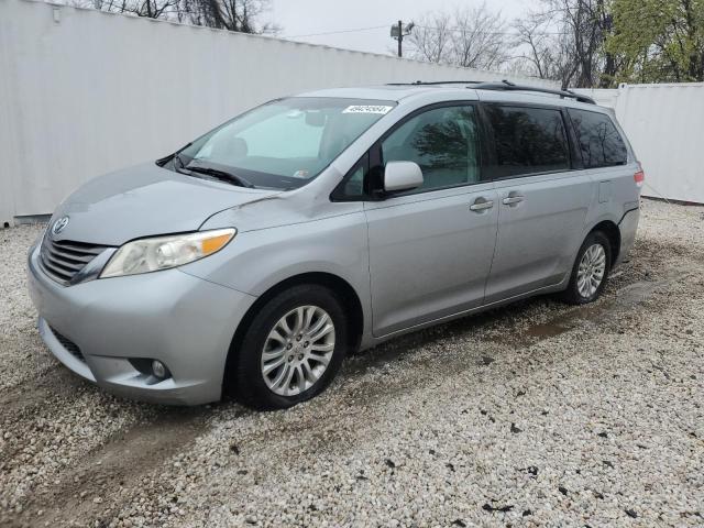 2011 TOYOTA SIENNA XLE 2011 image