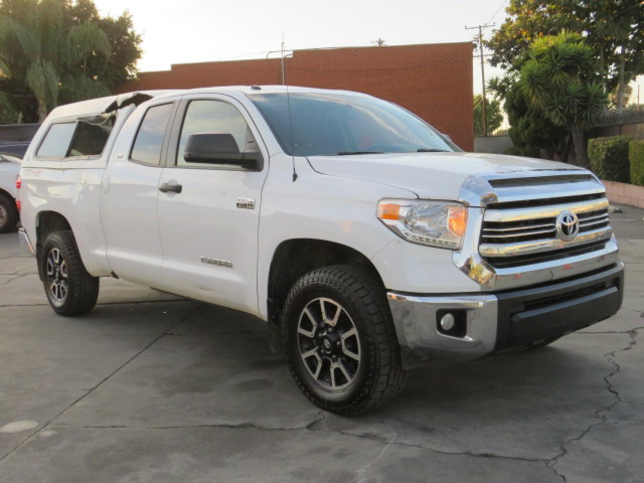 Obraz 2017 TOYOTA TUNDRA DOUBLE CAB SR/SR5 2017